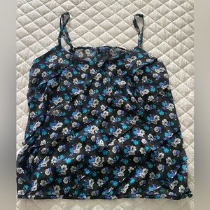 American Eagle floral ruffle tank - size M. Still has tags (never worn)